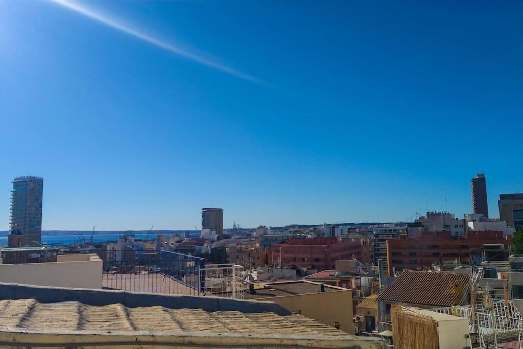 Villa Casa Colorista En El Casco Antiguo Alicante Exterior foto